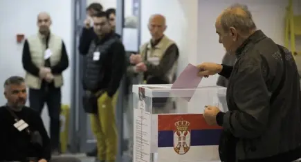 Sırbistan’da tarihi seçim sonucu: Aleksandar Vucic yenilgiyi kabul etti, zafer 'Öğrenci Listesi'nin!
