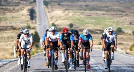 Veloturk Gran Fondo Çeşme 10. yılında 809 bisikletçiyi buluşturdu