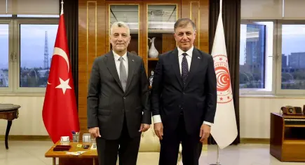 Cemil Tugay’dan Bakan Bolat’a ziyaret: İzmir’in fuar gündemi masada