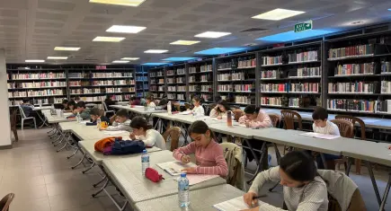 Efes Selçuk Belediyesi’nden TYT ve LGS adaylarına deneme sınavı desteği