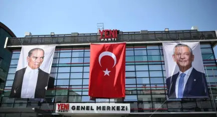  İstanbul'da 4 belediye daha YENİ Parti'ye geçti