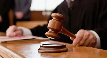 İzmir’de eski eşini silahla yaralayan sanığa 5 yıl 10 ay hapis