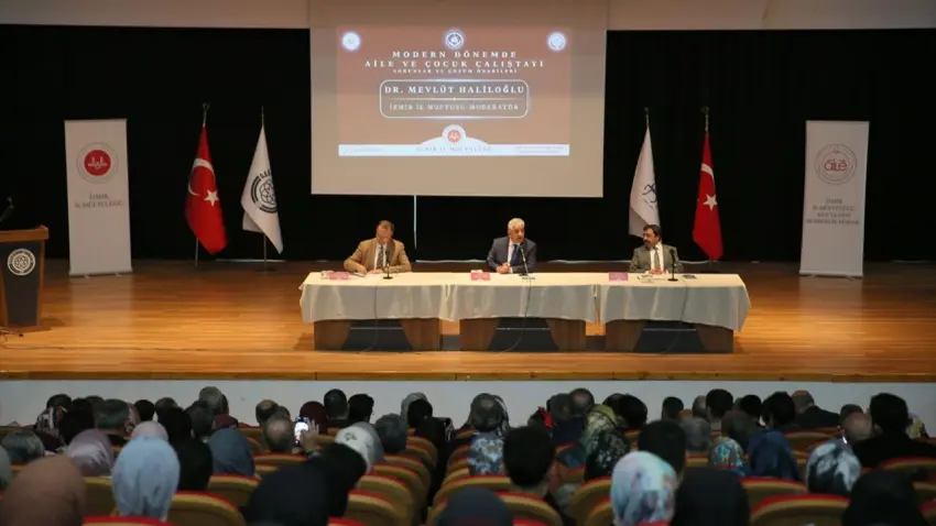 İzmir’de “Modern Dönemde Aile ve Çocuk” çalıştayı düzenlendi haberinin görseli