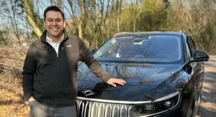 Martı kurucusu Öktem’den taksicilere barış çağrısı: İki otomobilini hediye edecek!