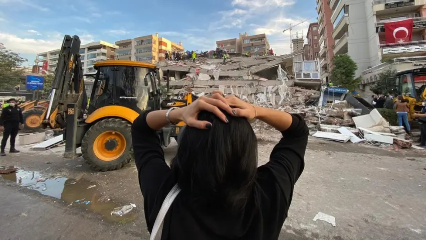 İZ-AFED Başkanı Ertaş: İzmir’de yapı stokunun yüzde 60-70’i eski, kaçak ve ruhsatsız - Fotoğraf 2