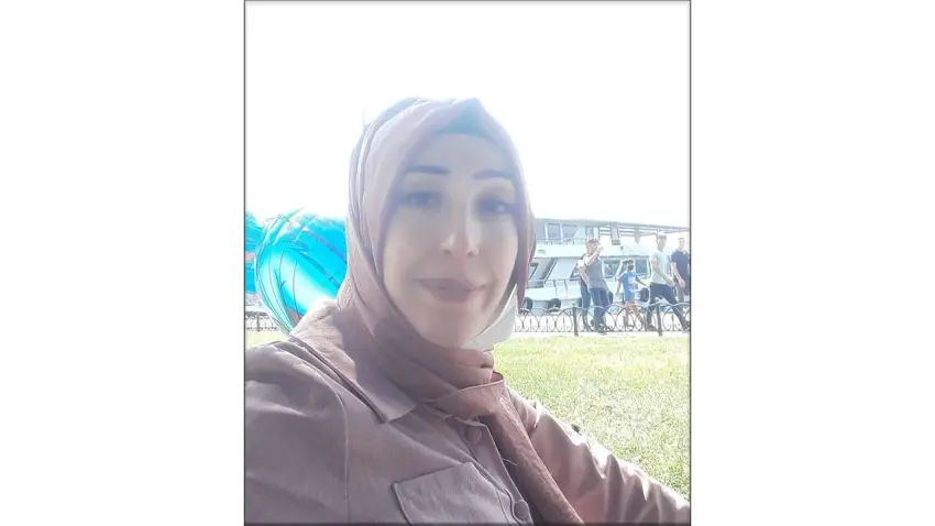 Gaziosmanpaşa’da kahreden kaza: Çocuklarını kurtardı, minibüsün altında kalıp öldü - Fotoğraf 1