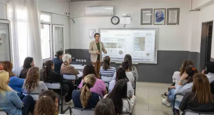Bornova Belediyesi’nden öğretmenlere temel afet bilinci eğitimi