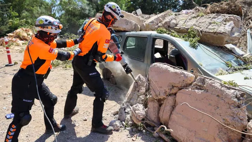 Buca’da geniş katılımlı deprem tatbikatı yapılacak haberinin görseli