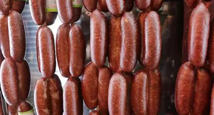 Dana sucukta domuz eti, 6 üründe tek tırnaklı eti tespit edildi! Bakanlık listeyi yayımladı