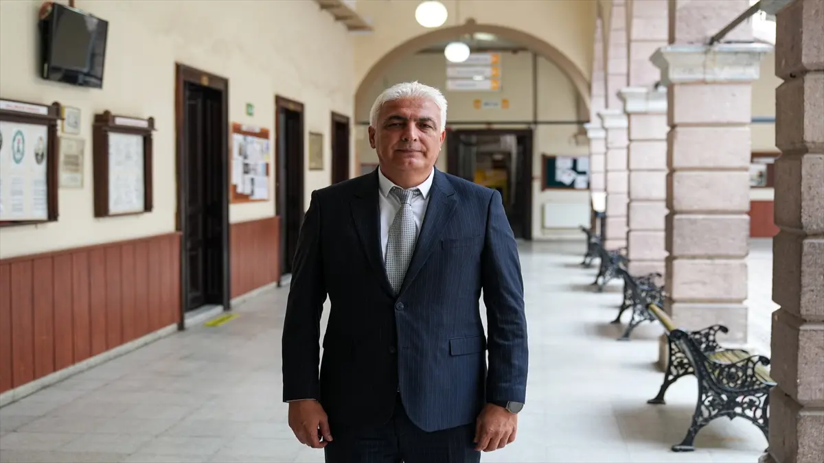 İzmir’in köklü meslek lisesi 158 yıldır sanayiye nitelikli eleman yetiştiriyor