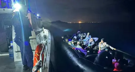 İzmir açıklarında düzensiz göçmen operasyonu