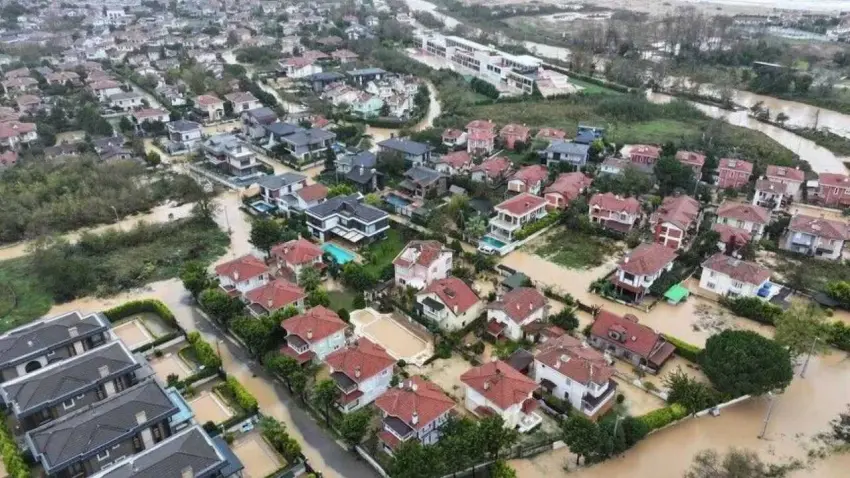 Marmara’daki sel felaketinin faturası ağır oldu: Sigorta maliyeti 12 milyar liraya dayandı! haberinin görseli
