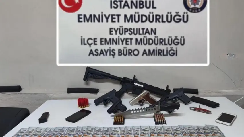 Eyüpsultan’da film gibi silah operasyonu: Müşteri kılığına giren polisler şebekeyi çökertti! - Fotoğraf 1
