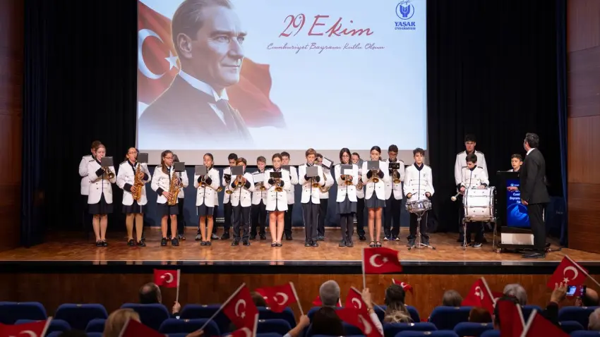 Yaşar Üniversitesi’nde Cumhuriyet’in 103’üncü yılı coşkuyla kutlandı - Fotoğraf 3