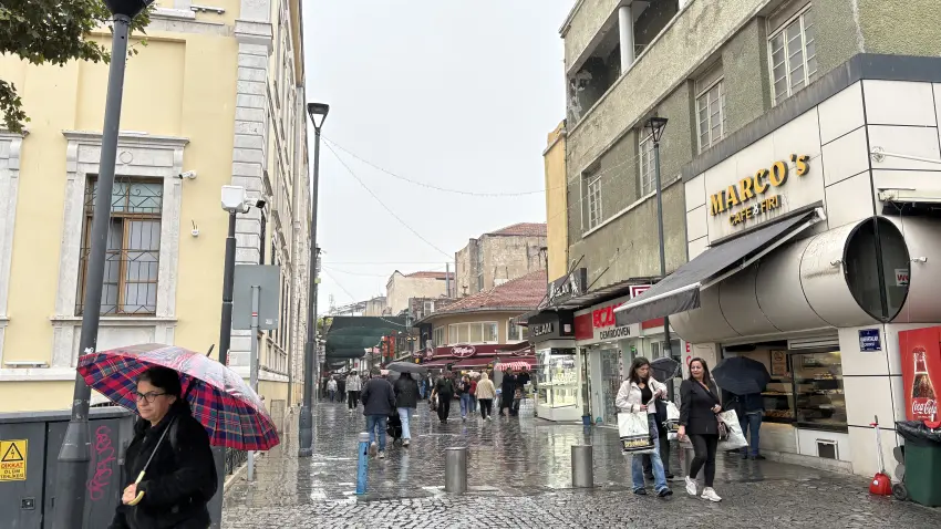 Kemeraltı’nda alışveriş ‘çığırtkan’ eziyetine dönüştü - Fotoğraf 6