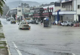 Muğla’da sağanak kabusu! Bodrum ve Dalaman'da dereler taştı, ev ve iş yerlerini su bastı