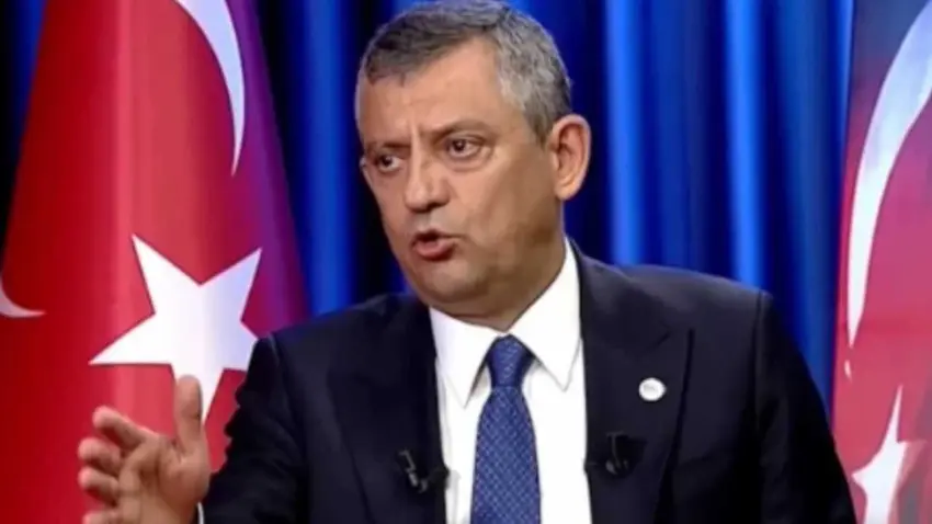 Özel’den Mustafa Sarıgül açıklaması: Gözyaşları içinde anlattı haberinin görseli