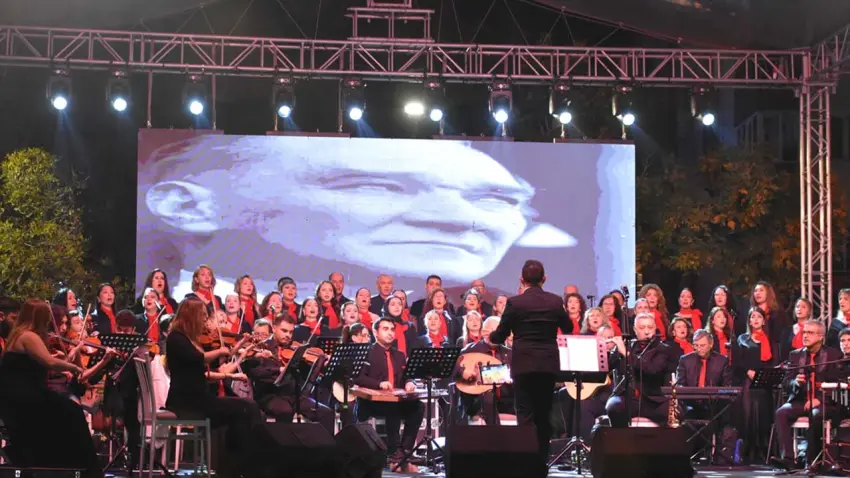 Uluslararası Buca Orkestrası ve Korosu'ndan Cumhuriyet'in Sesi konseri haberinin görseli