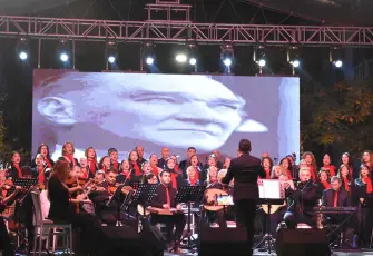 Uluslararası Buca Orkestrası ve Korosu'ndan Cumhuriyet'in Sesi konseri