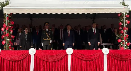 Cumhuriyet’in 103’üncü yılı İzmir’de törenle kutlandı