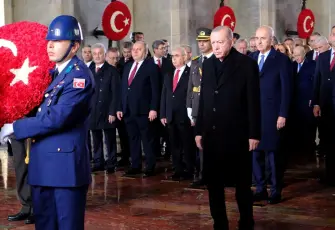 Devlet erkanı Anıtkabir’de: Cumhurbaşkanı Erdoğan’dan 29 Ekim’de ‘Türkiye Yüzyılı’ mesajı
