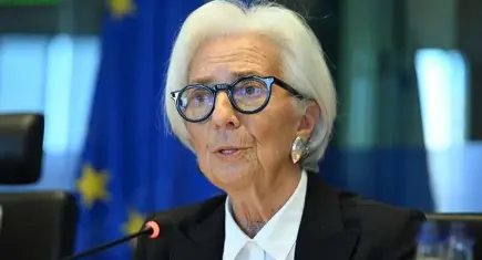 ECB Başkanı Lagarde’dan faiz artışı sinyali: Aralık ayı için kapıyı açık bıraktı