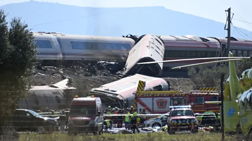 İspanya’da yüksek hızlı tren faciası sonrası 3 günlük ulusal yas haberinin görseli