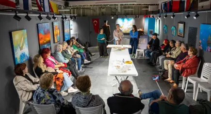 İzmir’in tarihi ve geleneksel sanatları çocuklarla buluştu