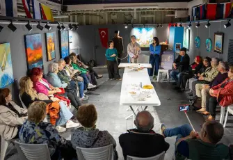 İzmir’in tarihi ve geleneksel sanatları çocuklarla buluştu