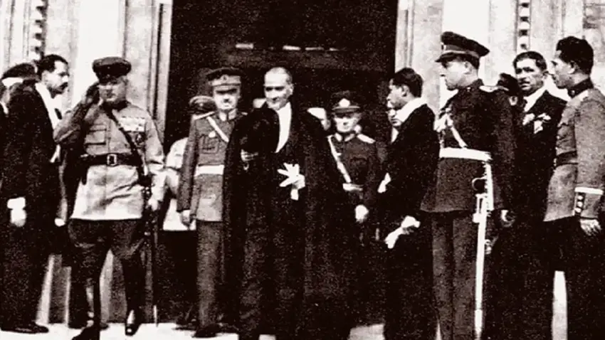 Cumhuriyet kaç yaşında? 29 Ekim 2026’da Cumhuriyet’in kaçıncı yıl dönümü kutlanıyor? - Fotoğraf 2