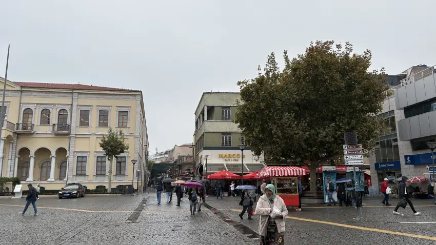 Tugay’a Kemeraltı’ndan açık mesaj: Hizmet varsa oy da var - Fotoğraf 6