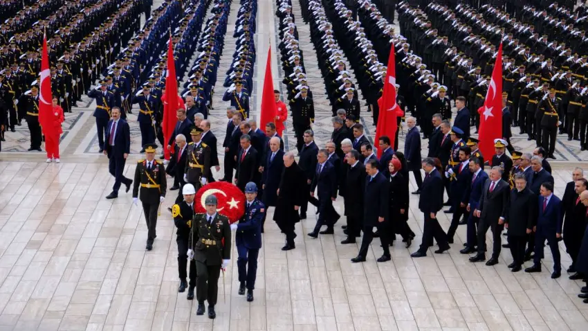Devlet erkanı Anıtkabir’de: Cumhurbaşkanı Erdoğan’dan 29 Ekim’de ‘Türkiye Yüzyılı’ mesajı - Fotoğraf 1