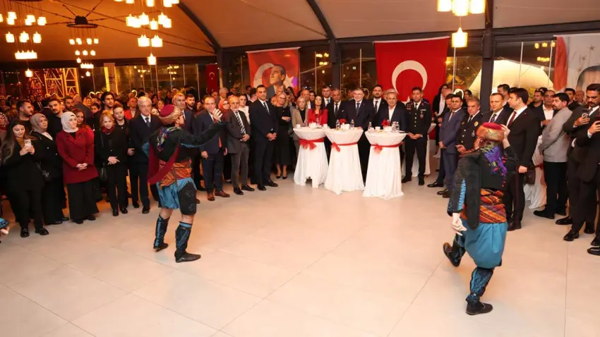 Başkan Yıldız’ın ev sahipliğinde Cumhuriyet Bayramı resepsiyonu düzenlendi - Fotoğraf 4