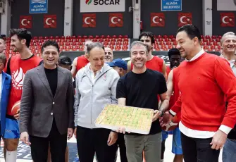 Başkan Serkan Acar’dan Aliağa Petkim Spor’a Anadolu Efes maçı öncesi moral ziyareti