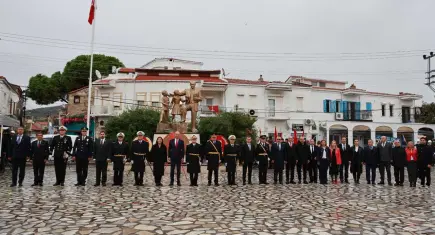 Foça’da Cumhuriyet coşkusu Derya Bedavacı konseriyle taçlandı