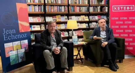 Fransız Yazar Echenoz: Edebiyatta dille mücadele etmek gerekir!