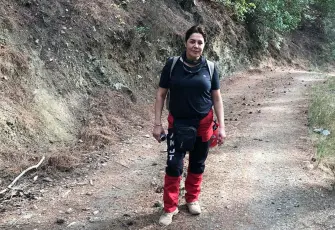 İzmir depreminde oğlunu kaybeden anne, Kahramanmaraş’ta hayat kurtarmak için mücadele etti