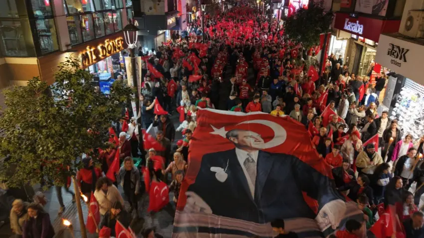 Karşıyaka’da Cumhuriyet coşkusu haberinin görseli