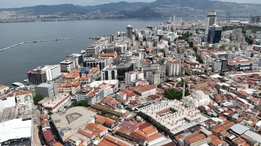 İzmir’de deprem hazırlığı: 120 bin yapı mercek altında - Fotoğraf 4