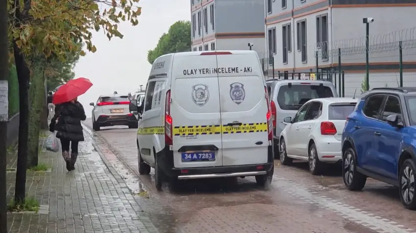 Okul önünde park kavgası kanlı bitti! Bekçi kendisini darbeden veliyi vurdu - Fotoğraf 2