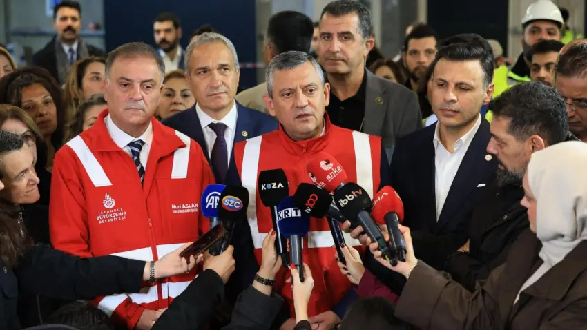 Özgür Özel’den metro hattı açıklaması: Yoksul semtleri varlıklı mahallelere bağlıyor - Fotoğraf 1