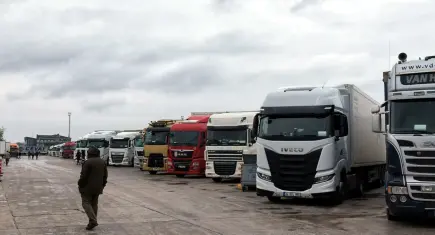 TIR şoförlerinin sınır kapılarındaki eylemi sona erdi! Avrupa'ya geçişler yeniden başladı