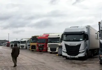 TIR şoförlerinin sınır kapılarındaki eylemi sona erdi! Avrupa'ya geçişler yeniden başladı