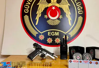 İzmir’de sosyal medyada silah teşhirine gözaltı