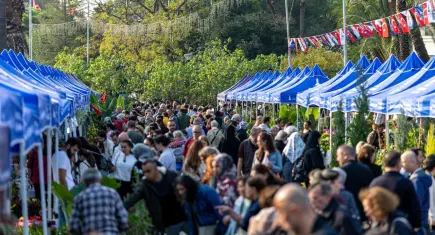Kültürpark’ta renkli festival başladı! Çiçek ve bal üreticileri İzmirlilerle buluştu