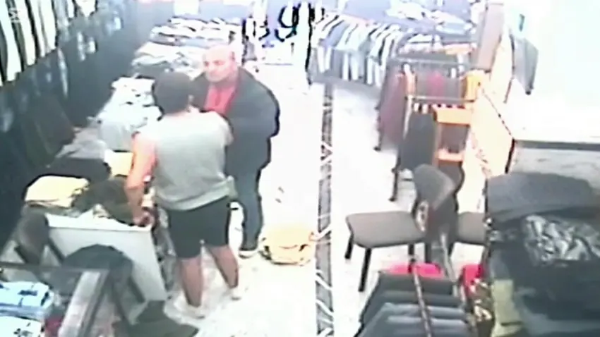 Elinde bıçaklarla sokakta bağıran bipolar hastası genci babası sakinleştirdi - Fotoğraf 3
