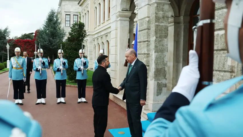 Zelenskiy İstanbul’da! Cumhurbaşkanı Erdoğan ile kritik görüşme başladı - Fotoğraf 1