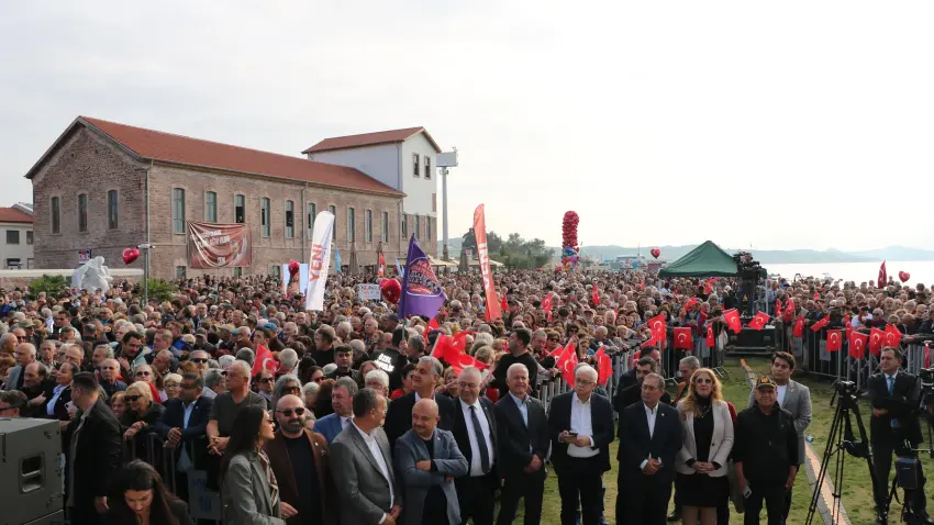 YENİ Parti Genel Başkanı Özgür Özel: YENİ Parti'yi siz kurdunuz! - Fotoğraf 3