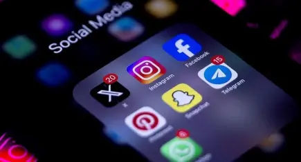 Sosyal medyada yeni dönem başlıyor! 15 yaş altındakilerin hesapları kapatılacak