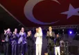 Özgür Özel Suavi konserine katıldı haberinin görseli
